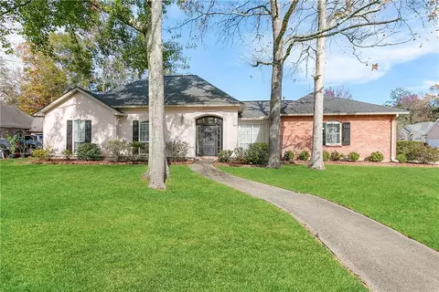 101 Longleaf Ct, Mandeville, LA 70471 photo 1