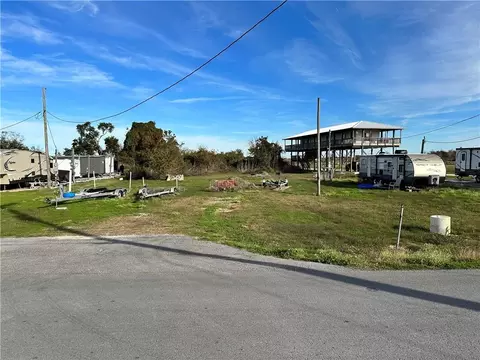 6033-37 Delacroix Hwy, Saint Bernard, LA 70085