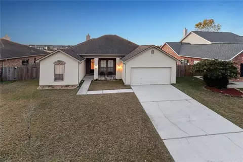 753 Simpson Way, Covington, LA 70435 photo 1