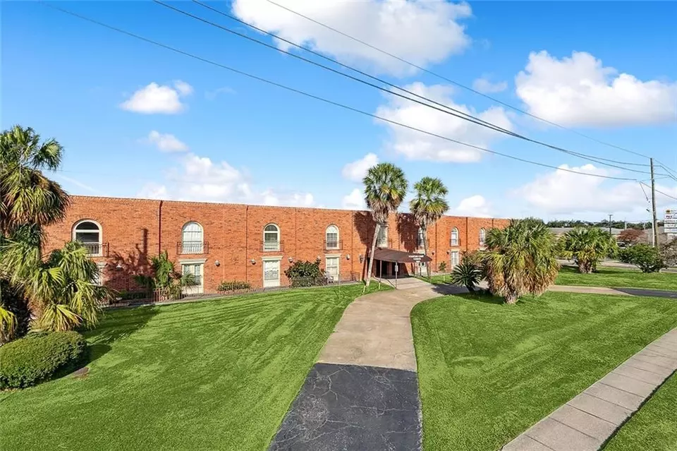 6901 Veterans Blvd 15, Metairie, LA 70003 8 Photos Movoto