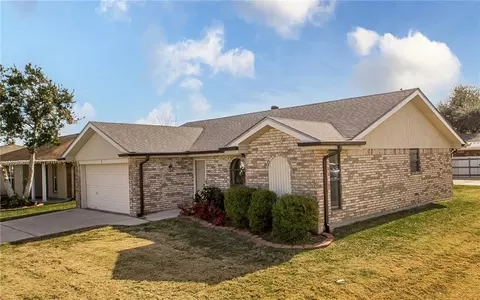 1 Sabine Ct, Kenner, LA 70065 photo 1