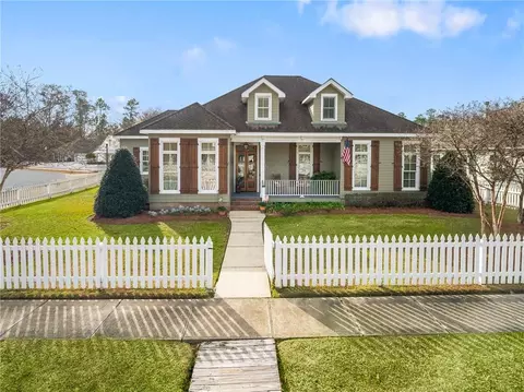 1552 Darlington St, Covington, LA 70433 photo 1