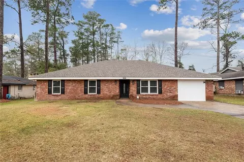 325 Robinhood Dr, Covington, LA 70433 photo 1