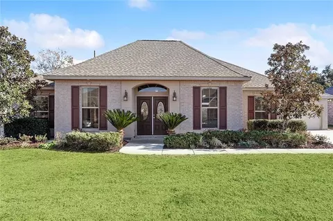 311 Lac Cypriere Dr, Luling, LA 70070 photo 1