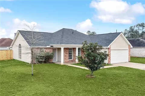 1101 Marlowe Ct, Slidell, LA 70461 photo 1