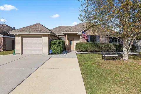302 Allie Ln, Luling, LA 70070 photo 1