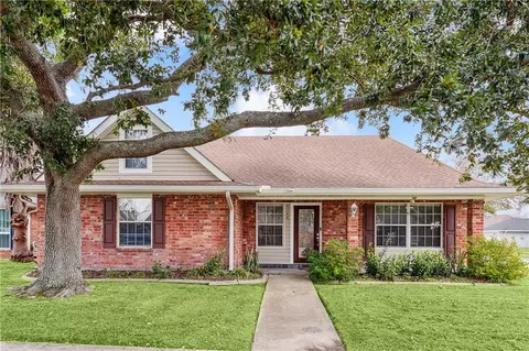 4148 Loire Dr, Kenner, LA 70065 photo 1