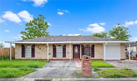 5701 3rd St, Violet, LA 70092 photo 1