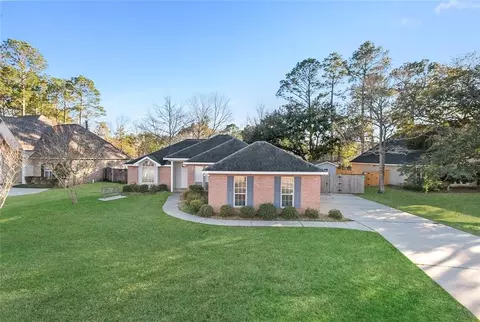 227 Bamboo Dr, Covington, LA 70433 photo 1