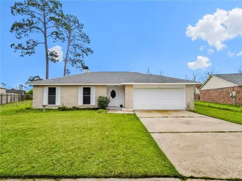 1708 Dunkirk St, Slidell, LA 70461 photo 1