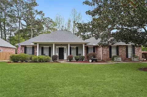 2034 Trinity Dr, Mandeville, LA 70448 photo 1