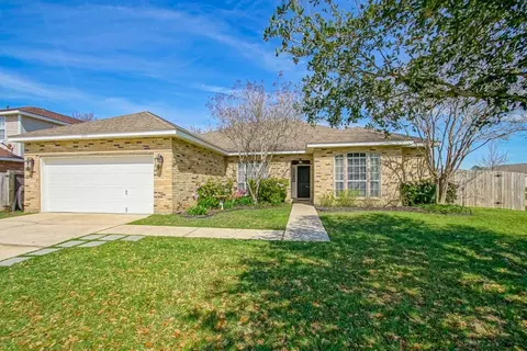 400 Creekside Ct, Covington, LA 70435 photo 1