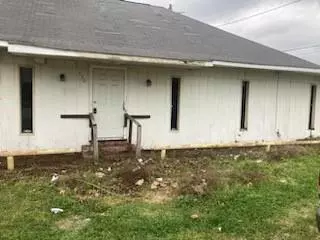 330 Magnolia St, Port Allen, LA 70767