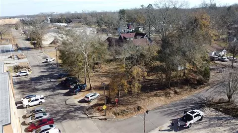 W 5th Street, Bogalusa, LA 70427