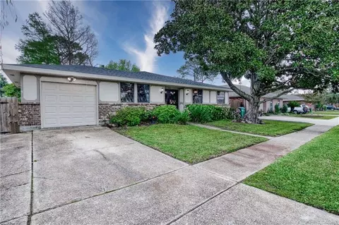 900 Vanderbilt Ln, Kenner, LA 70065 photo 1