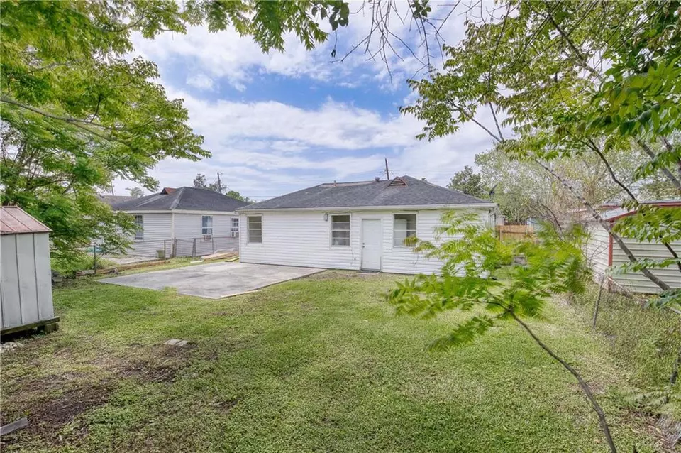 2321 Hero Dr, Gretna, LA 70053 18 Photos Movoto