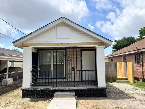 1004 Grefer Ave, Harvey, LA 70058 photo 1