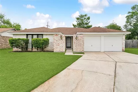 110 Celeste Cir, Slidell, LA 70458 photo 1
