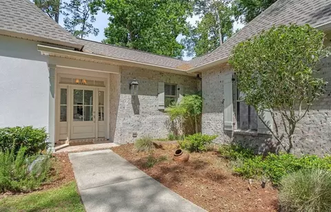 17 Greenbriar Dr, Covington, LA 70433 photo 1