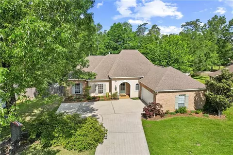 411 Red Maple Dr, Mandeville, LA 70448 photo 1