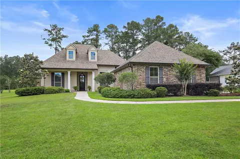 413 Long Lake Dr, Covington, LA 70435 photo 1