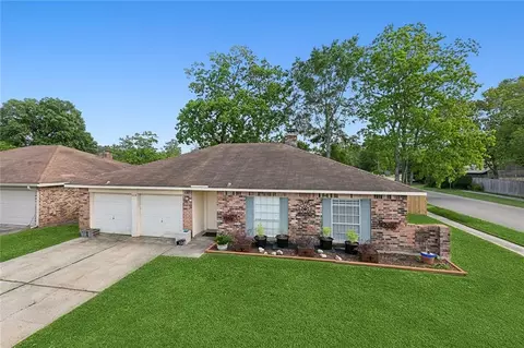 113 Chess Dr, Slidell, LA 70458 photo 1
