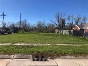 2900 Judy Dr, Meraux, LA 70075