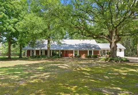 21222 Spring Clover Ln, Covington, LA 70435 photo 1