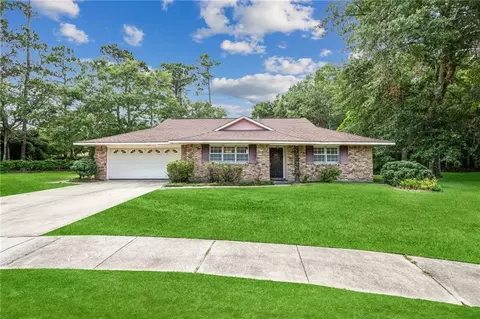 110 Hemlock Ct, Slidell, LA 70458 photo 1