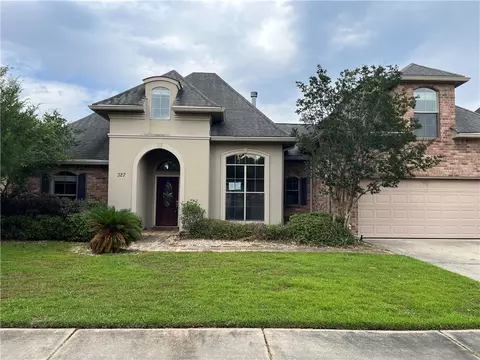 327 Brighton Ln, Slidell, LA 70458 photo 1