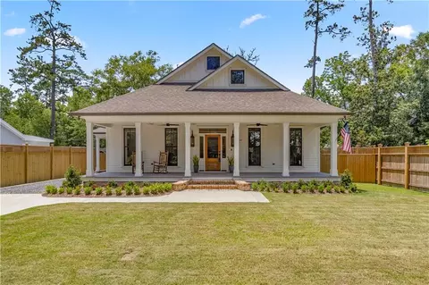 730 Lamarque St, Mandeville, LA 70448 photo 1