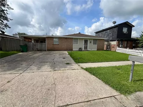 2781 Colony Ct, Marrero, LA 70072