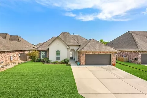 1921 Bryce Dr, Covington, LA 70435 photo 1