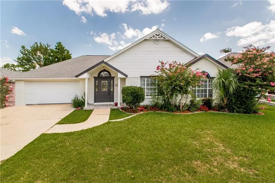 413 Moonraker Dr, Slidell, LA 70458 32 Photos Movoto