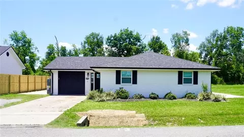 922 Kinler St, Luling, LA 70070 photo 1