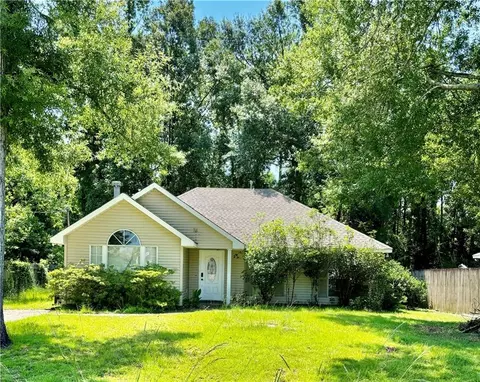 2075 Molitor St, Mandeville, LA 70448 photo 1