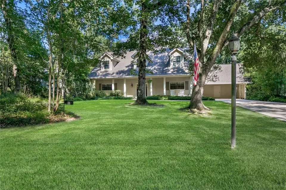 11 Shady Lane Rd, Covington, LA 70433 | 30 Photos - Movoto