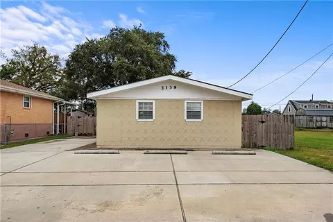 2139 41 Beachhead Ln, Violet, LA 70092 photo 1