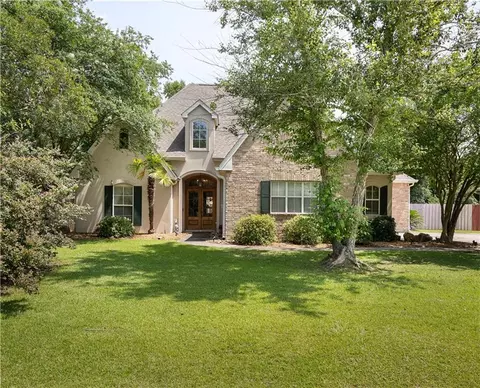 14 Red Oak Ln, Covington, LA 70433 photo 1