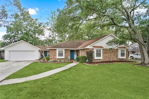 203 E Queensbury Dr, Slidell, LA 70461 photo 1