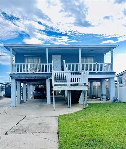 4272 Jean Lafitte Blvd, Lafitte, LA 70067