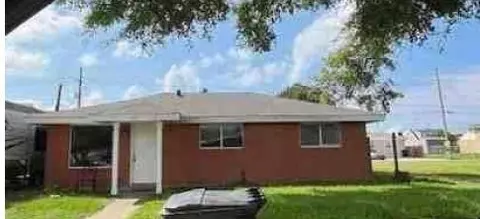 2229 Kenneth Dr, Violet, LA 70092