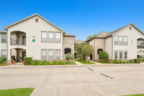 350 Emerald Forest Blvd #25104, Covington, LA 70433