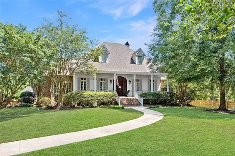 429 Scotchpine Dr, Mandeville, LA 70471 photo 1