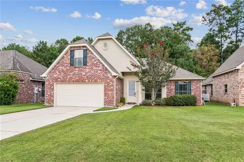 292 Vintage Dr, Covington, LA 70433 photo 1
