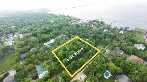 Hickory Street, Mandeville, LA 70471