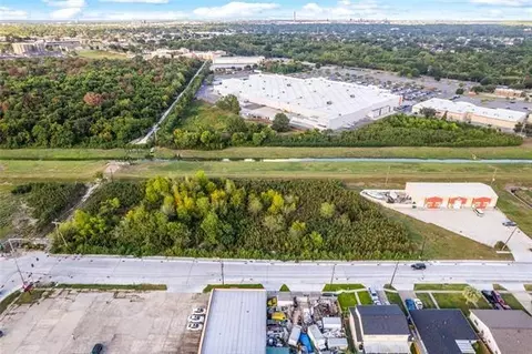Vacant Lot On Holmes Boulevard, Gretna, LA 70056
