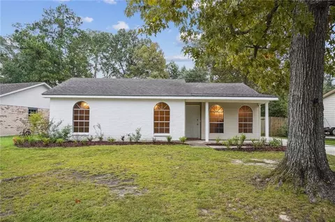 651 Forest Loop, Mandeville, LA 70471 photo 1