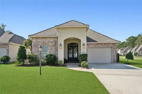 671 Bateleur Way, Covington, LA 70435 photo 1