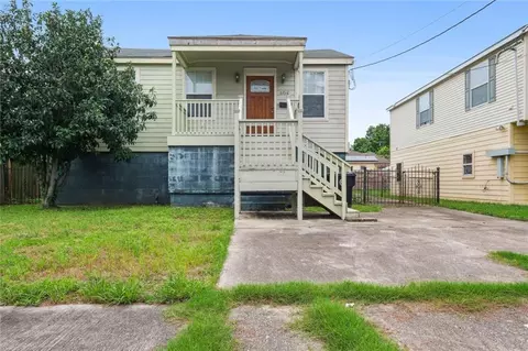 5716 Wingate Dr, New Orleans, LA 70122